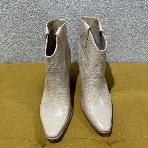 Chinese Laundry boots